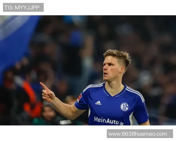 沙尔克04主场失利，多特蒙德逆袭击败对手